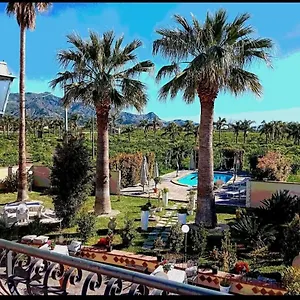 Laura Affittacamere Giardini Naxos
